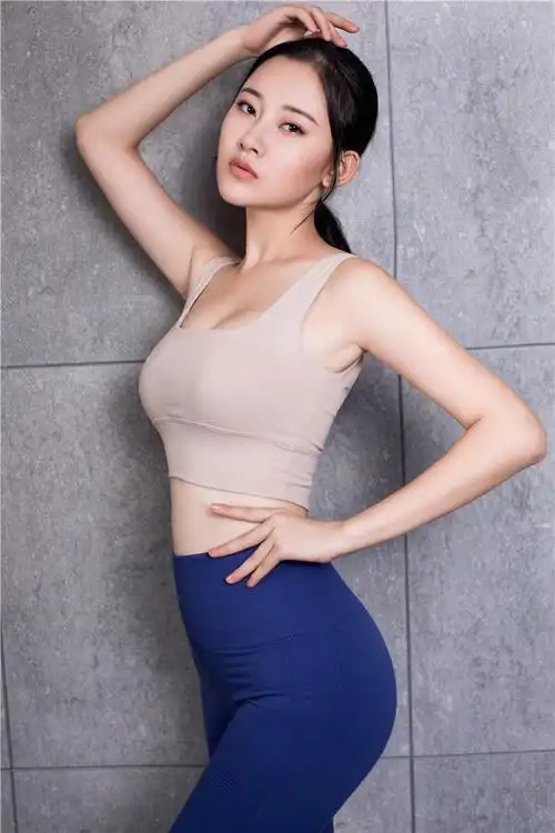 u型背心式运动文胸防震胸罩无痕瑜伽跑步内衣透气定型健身背心