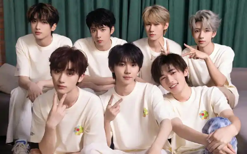 【时代少年团】团款乌托邦少年实体专辑出卡打包