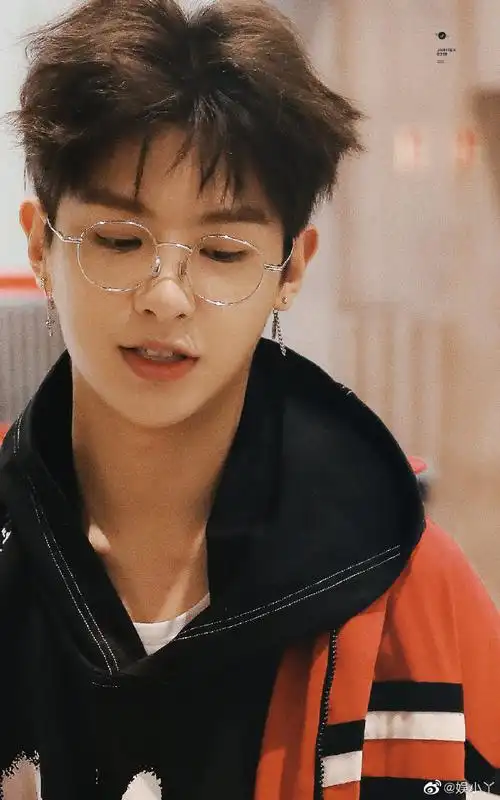 你笑起来真好看~#黄明昊