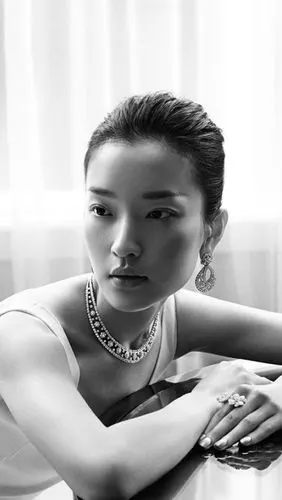 杜鹃黑白大片性感写真图片