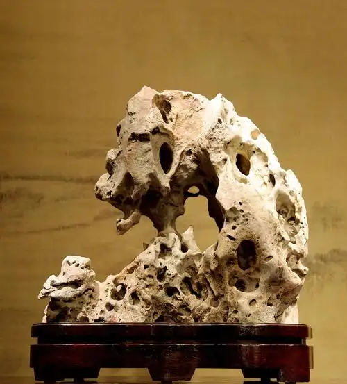 1473 太湖石"楼岩"