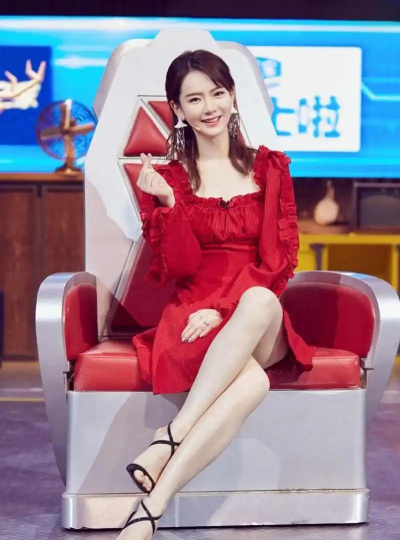 戚薇   美腿玉足合集