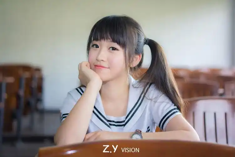 求可爱,漂亮,萌的,女孩子照片资源,不低于50张,大概在10岁到14岁之间.