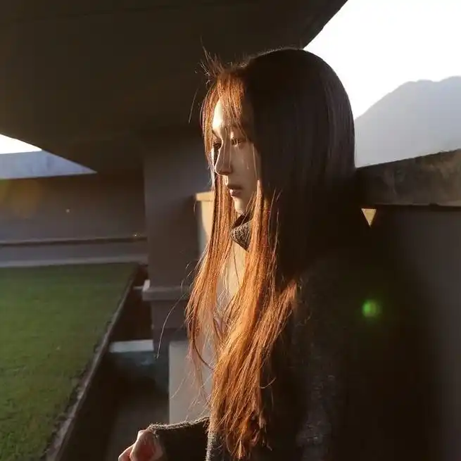 女生伤感图片唯美伤感的女生图片