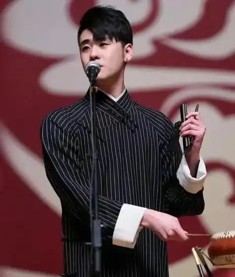 张云雷 #京韵大鼓 《百山图》#《百山图》是刘派京韵大鼓的 - 兑趑