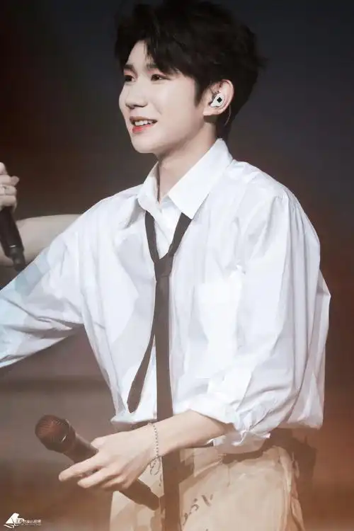 0之神级侧颜  @tfboys-王源