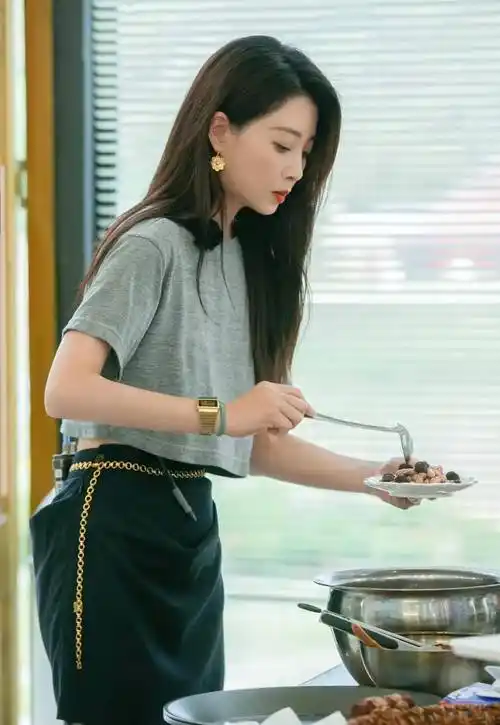 43岁殷桃清新大片曝光!