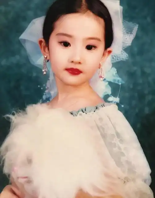 爱豆小时候到底有多可爱?娱乐圈当红明星童年照曝光