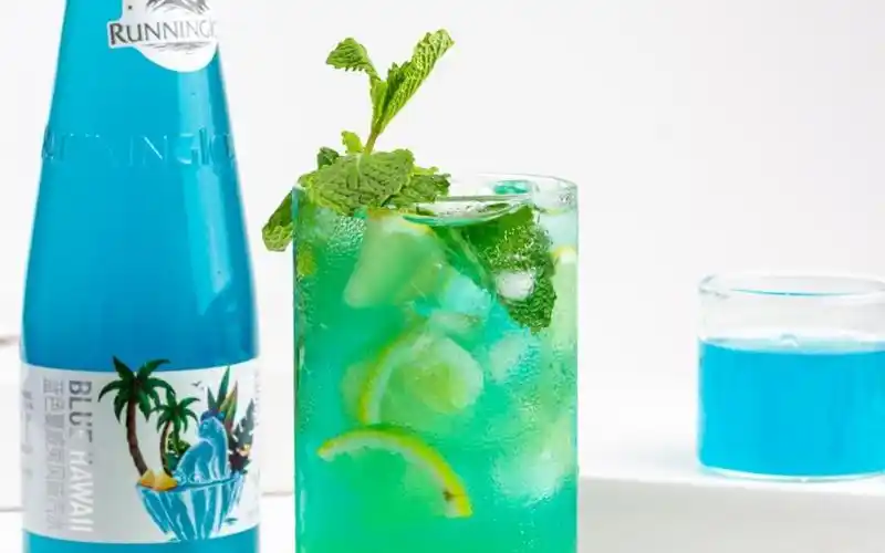今天来调一杯蓝色夏威夷无酒精鸡尾酒 pineapple cocktail