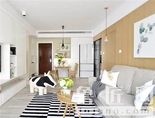 90平小三房装修效果图,5万打造清新淡雅的90平小三房