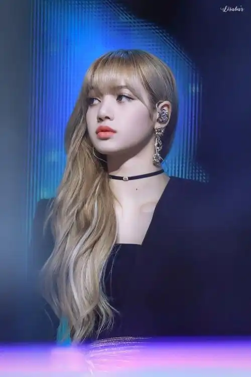 blackpink lisa