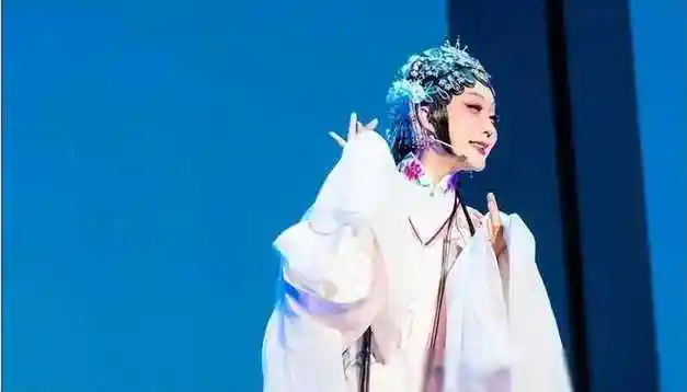 跳梁小丑李玉刚跌落神坛无法被宽容梅葆玖无法谅解