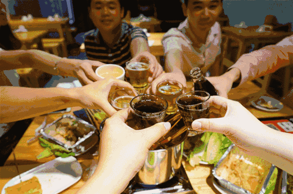 4月2日,免费吃烧烤喝啤酒,怒送万斤油焖大虾!