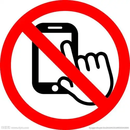 多陪伴孩子,不要给孩子玩手机