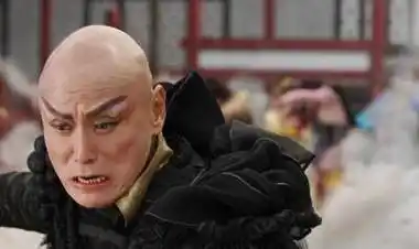 相比于成龙这些能够闯进好莱坞的武打巨星,刘家辉本人没能红的原因就