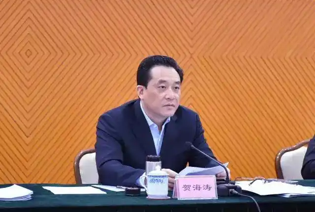 区领导贺海涛,王守睿,范德繁,牟春生出席动员会,李小宁主持会议.