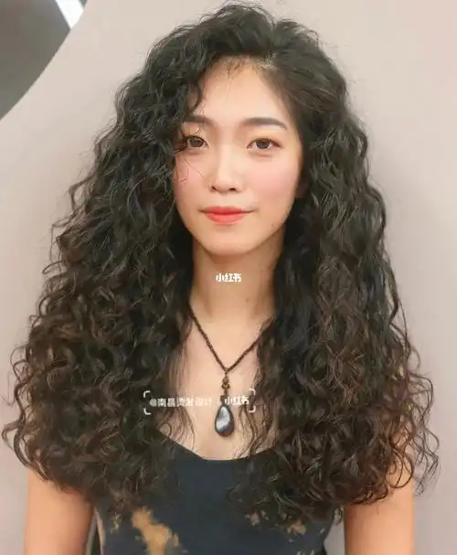 细软塌烫发 发根蓬松到发尾