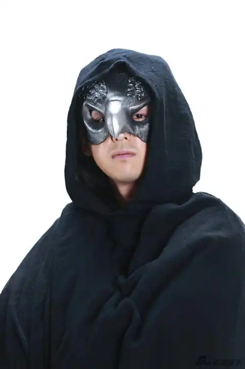 新版《天龙八部》造型照曝光 金起范蒙面侠气逼人