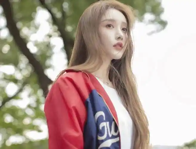 原创刚曝出绯闻恋情姜贞羽小号发文再引热议这下瓜吃大了