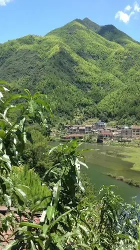 为什么现在一些农村留不住年轻人?