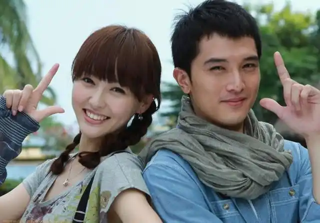 而且都有过自己的感情史,尤其是唐嫣,被前男友邱泽伤的是体无完肤,好