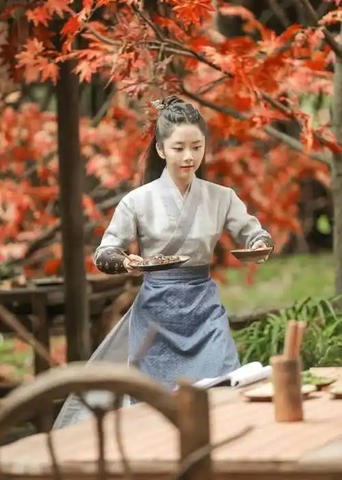 原创原创29岁的谭松韵被吐槽装嫩但她的古装颜值真的很好看啊