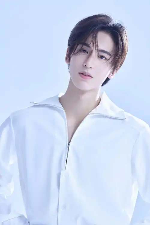 《苍兰诀》男二号张凌赫,理工科帅哥转型当演员,未来可期95后