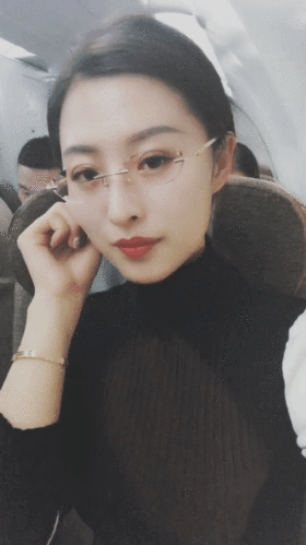 网络真是一个神奇的地方啊,单身二十五年,终于在网上找到女朋友!