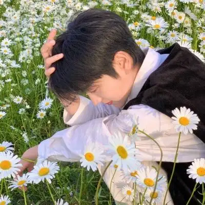 高清帅气的流行头像最新款男生图片