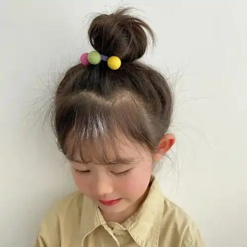 小女生丸子头要怎么扎好看 而且简单呢