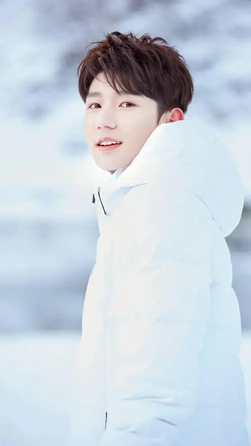 王源超可爱壁纸超暖心蜜糖笑狙击你的小心心