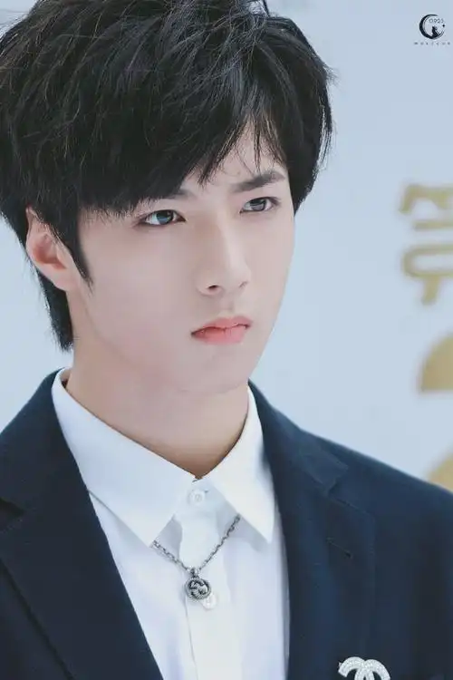 刘耀文直播# 帅哥 @时代少年团-刘耀文 . 来自白日梦游奇遇记 - 微博