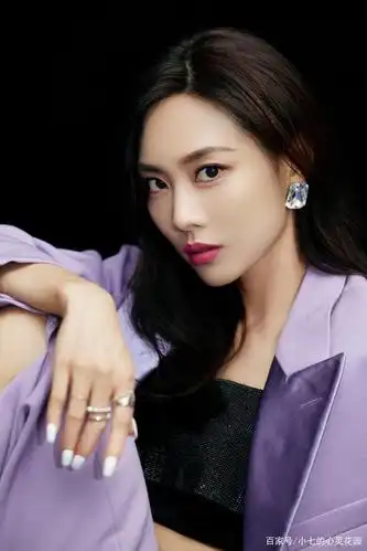 (部分图片源自网络,侵删) #王霏霏# 作者简介:小七的心灵花园,情感