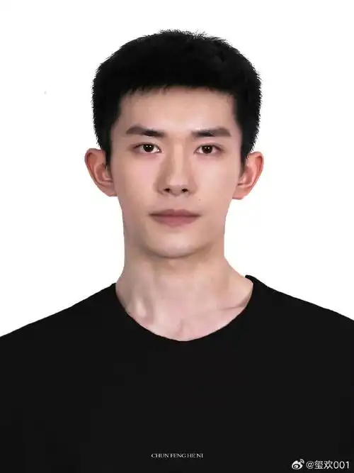 鸟姐们一定要多拍点照片视频啊#易烊千玺##易烊千玺2025演唱会礐嶨