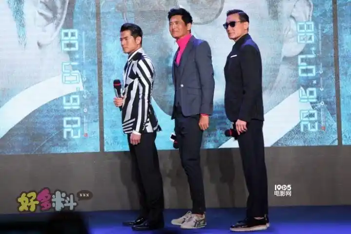 周润发多高真实身高180不到周润发早期的作品可以说部部是经典,从上海