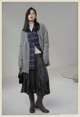 关于针织衫的高阶穿搭,属于2021秋冬的时髦搭配,建议收藏