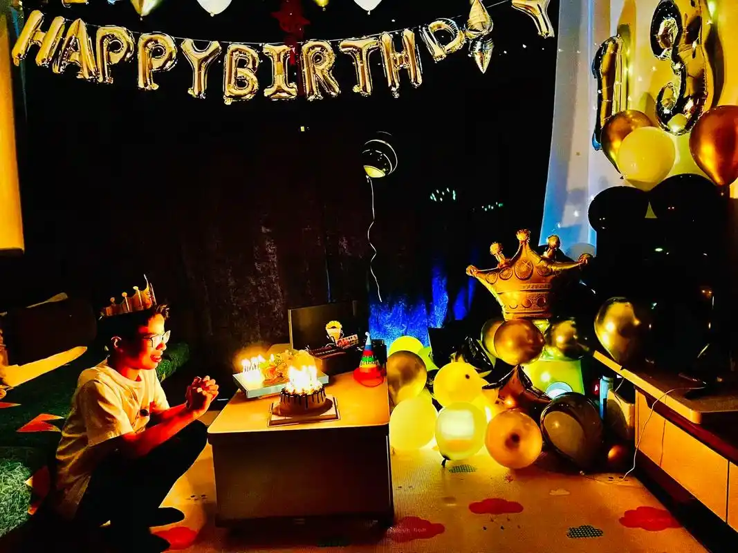 小朋友生日仪式.时光过得好快,感谢小家伙的陪伴,有你让我们的 - 抖音