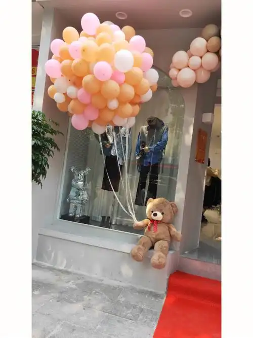 女装店开业气球布置