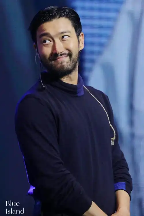 崔始源什么时候留的络腮胡##崔始源 鲁宾逊漂流记