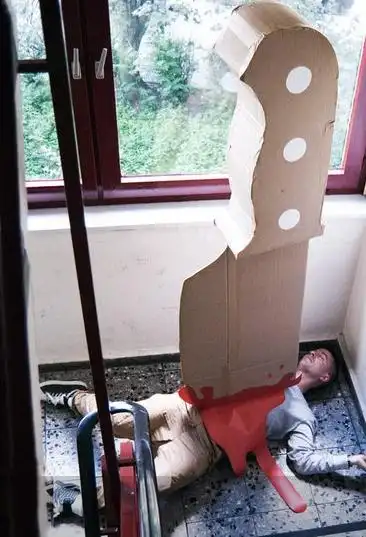 他们在用行为艺术表达着什么?