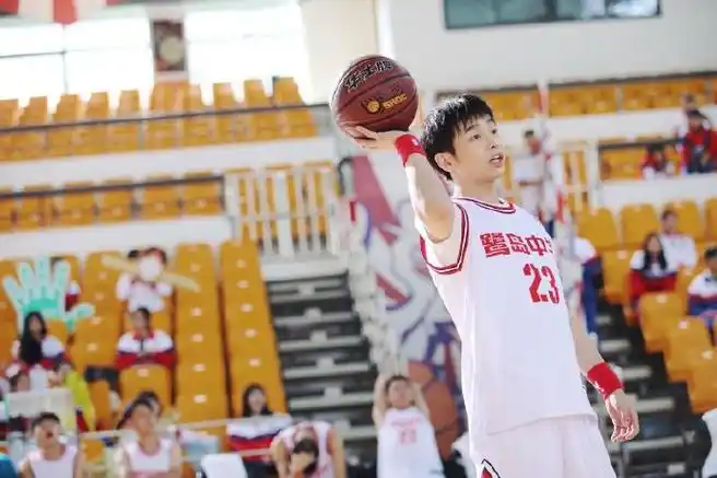 宋亚轩王牌打篮球##王牌对王牌全员参加村ba运动会##王牌对王牌