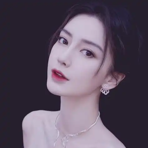 杨疑的照片可爱头像