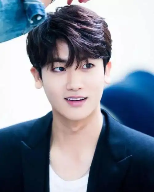 什么的基础发型适合留刘海男(男士剪刘海发型)(25)