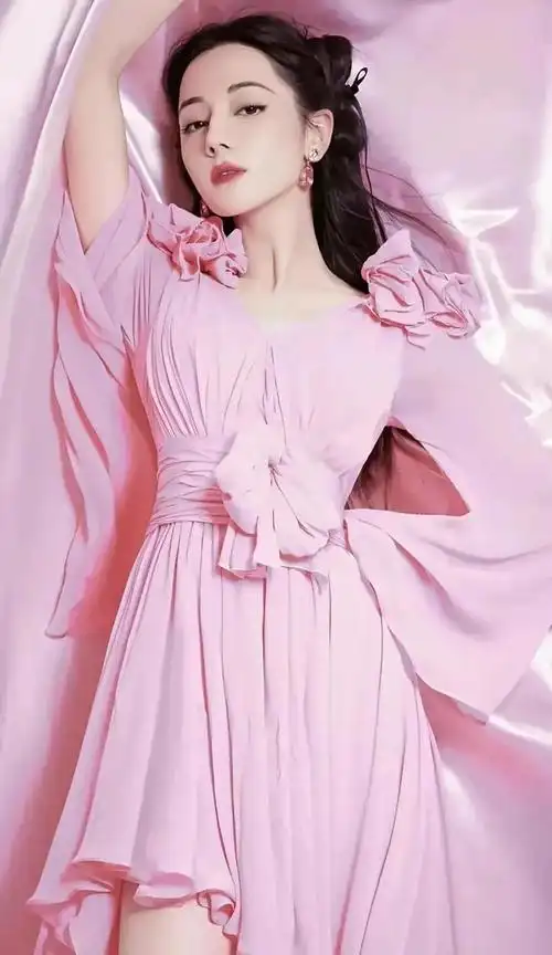 热巴的20幅美照帧帧照片皆是珍藏版