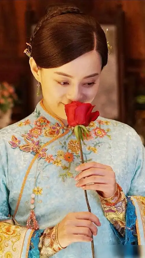 《那年花开月正圆》"周莹"孙俪美图分享,结局也太惨了吧!