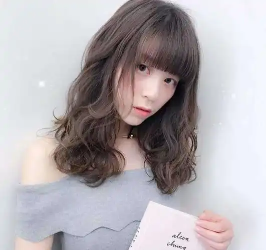 天生头发厚重的女生适合烫发吗如果可以适合哪种类型的发型