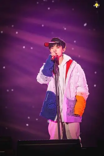 易烊千玺 #tfboys 十八岁成人礼生日会 高清 帅气