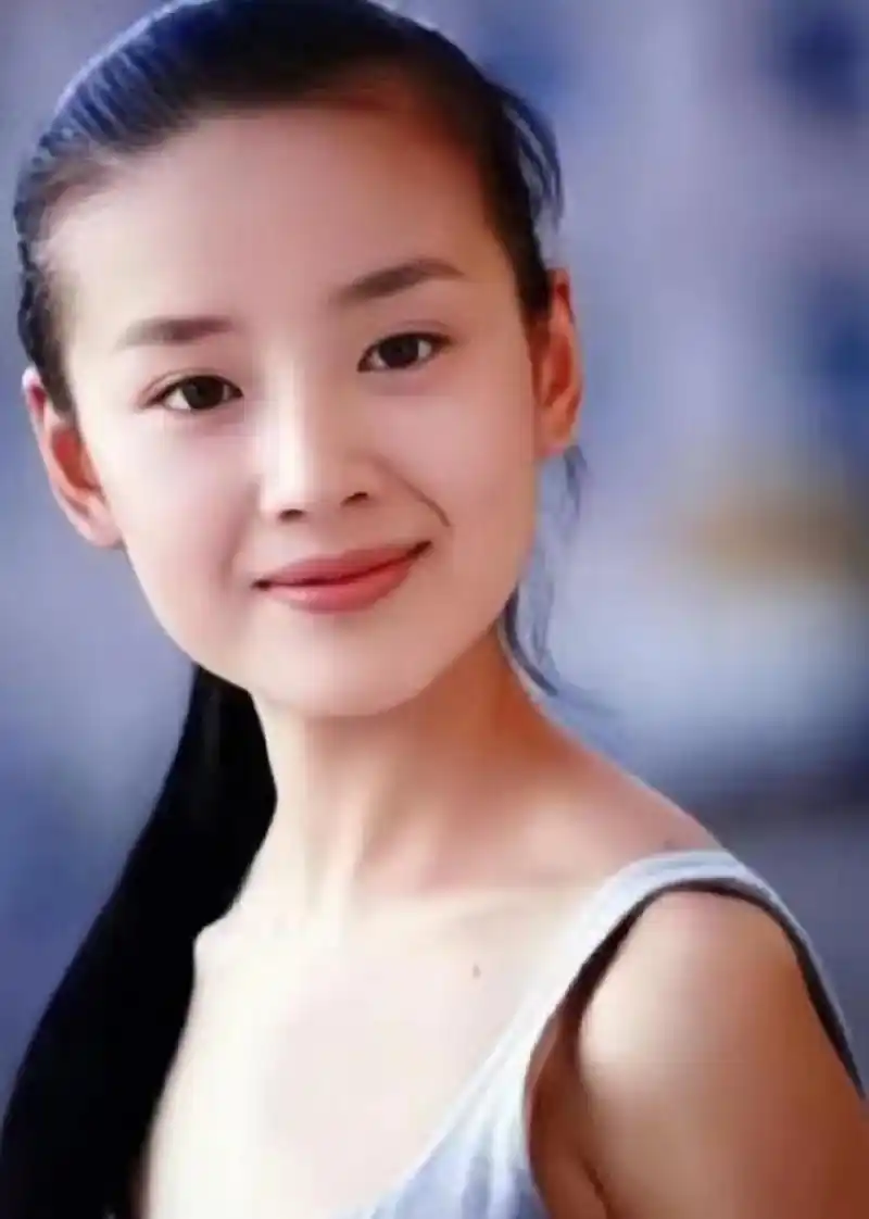 颜值巅峰的她美过刘亦菲!