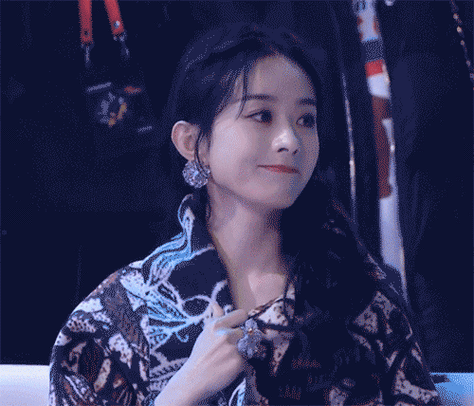 落马仍继续拍戏从基层人物走到当红演员赵丽颖有多努力