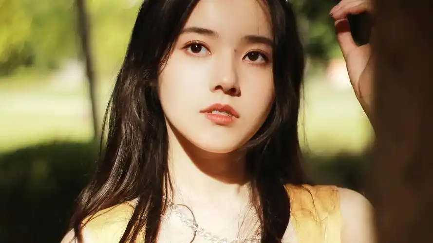 楚楚动人的小仙女